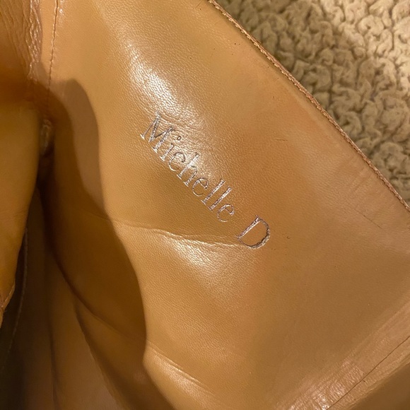 Michelle D 7.5 Tan Ankle Boots w/zipper side - Picture 3 of 5